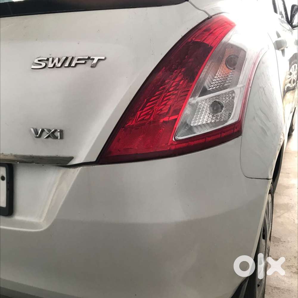 Maruti Suzuki Swift Vxi, 2012, Petrol