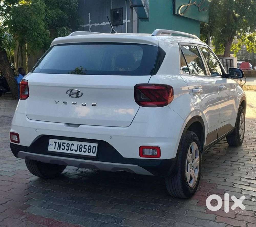 Hyundai Venue S 1.2 Petrol, 2021, Petrol