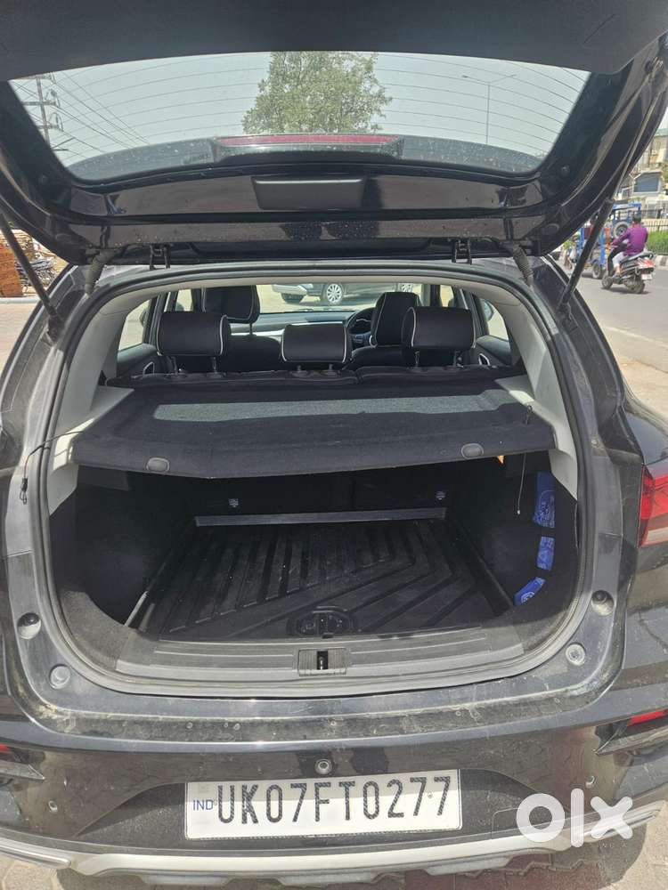 Mg Astor Select 1.5 Mt Blackstorm, 2024, Petrol