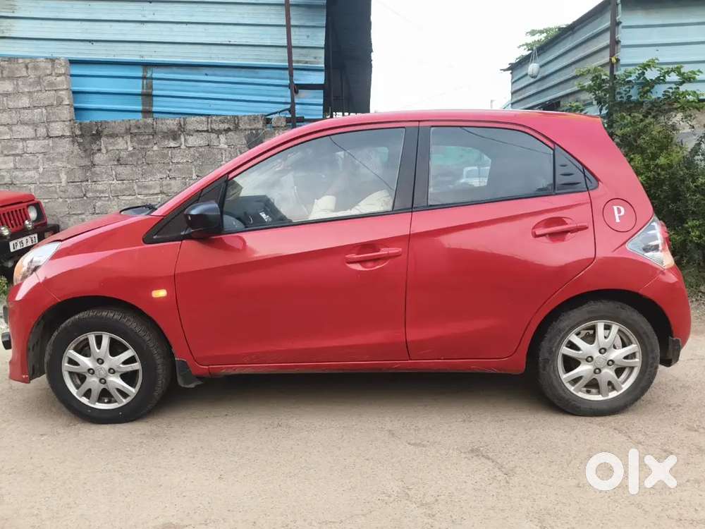 Honda Brio 1.2 V 2013 Model Mint Condition Ac New Front Tyres 22kmpl