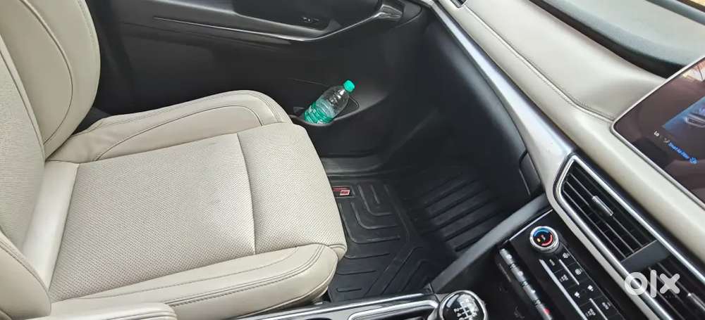 Mahindra Xuv700 2022 Diesel 100000 Km Driven