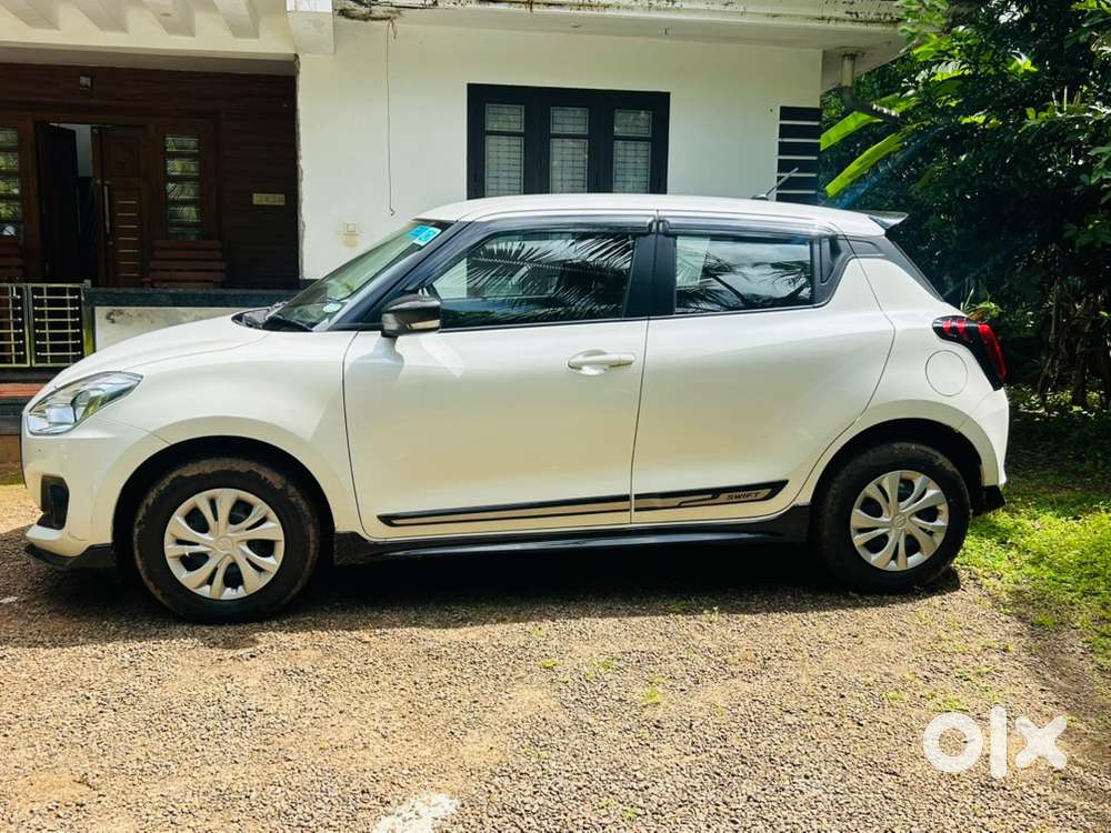 2023 December Maruti Swift Vxi Petrol Single Owner Just 13000 Km Only