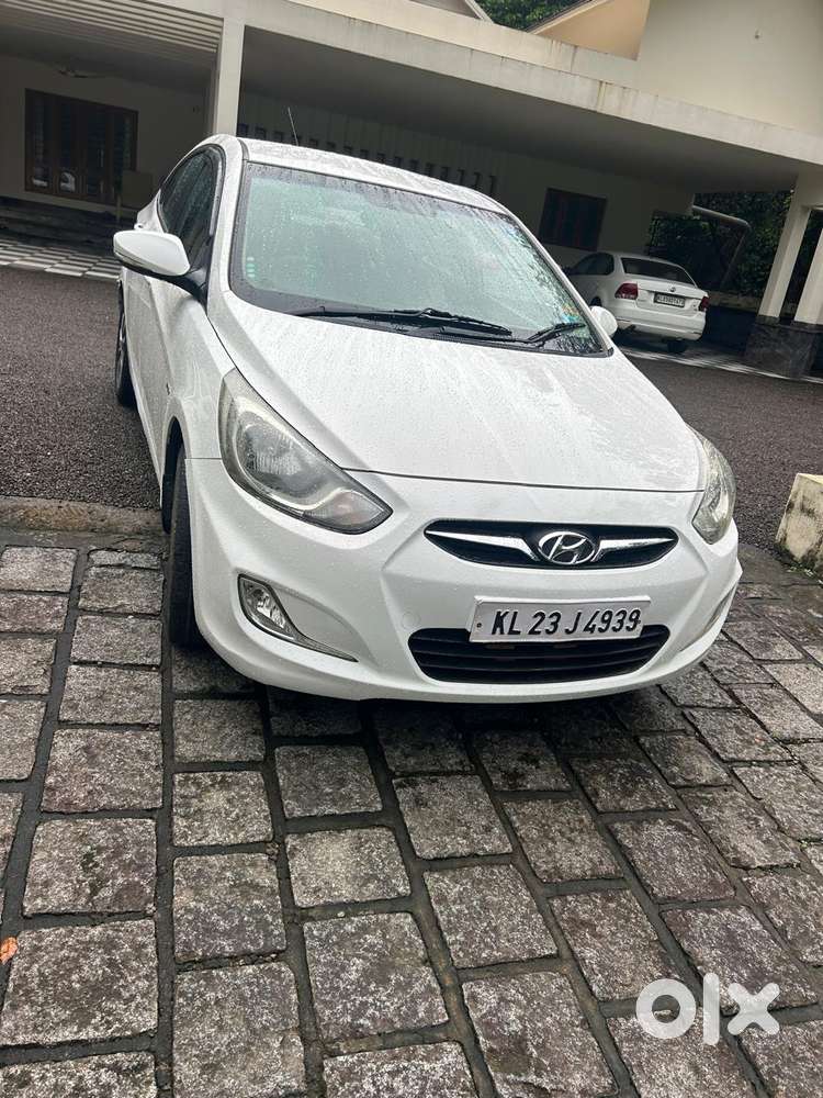 Hyundai Verna 1.4 Cx, 2014, Petrol
