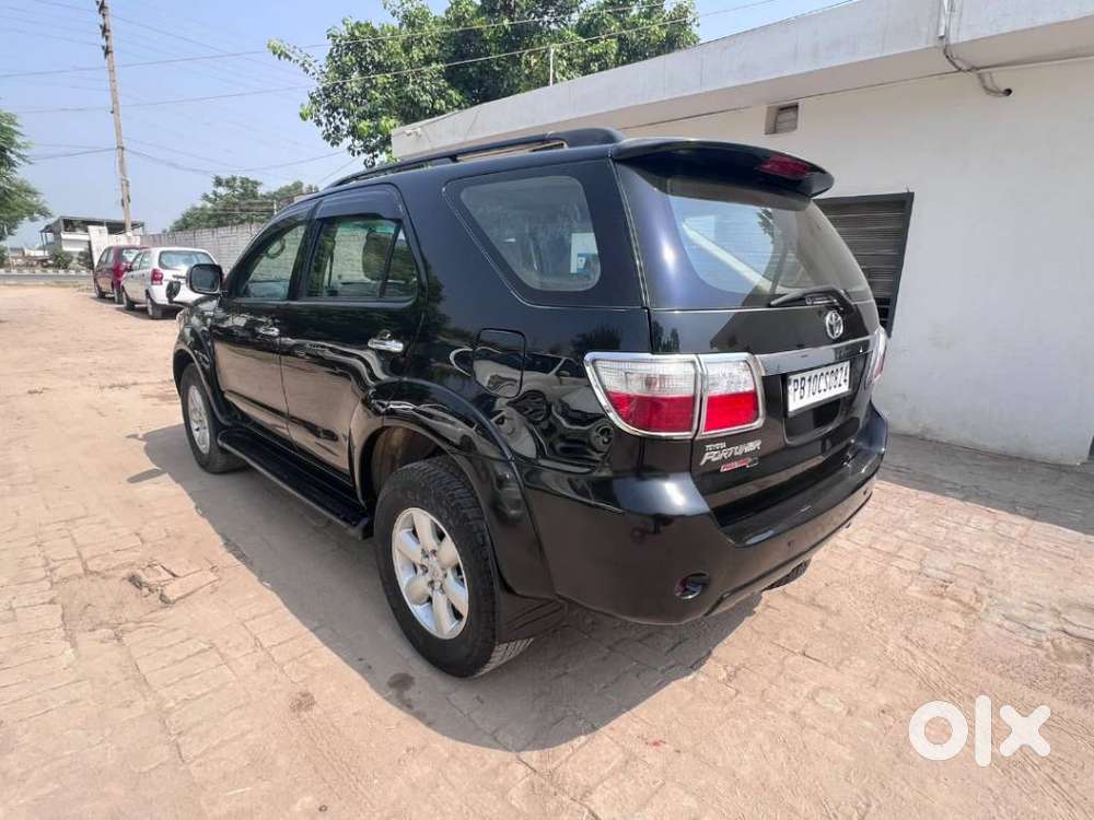 Toyota Fortuner 3.0 4x4 Manual, 2009, Diesel