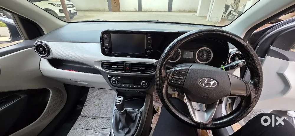 New Tyre,showroom Maintain,non Accidentel,full Insrnce  July, Mh 14