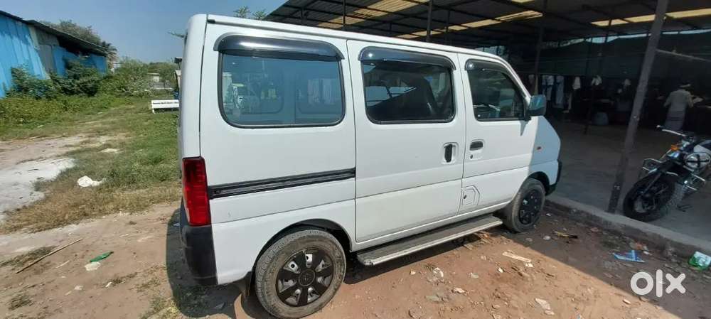 Maruti Suzuki Eeco Ac 2025