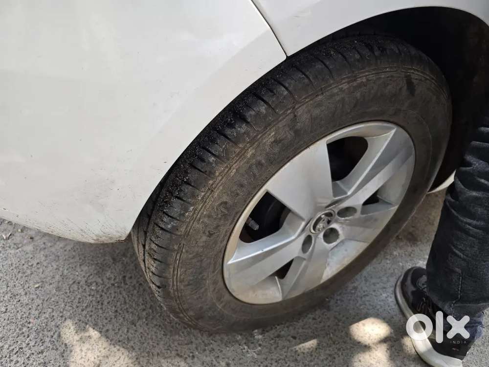 Skoda Fabia 2010 Petrol 42000 Km Driven
