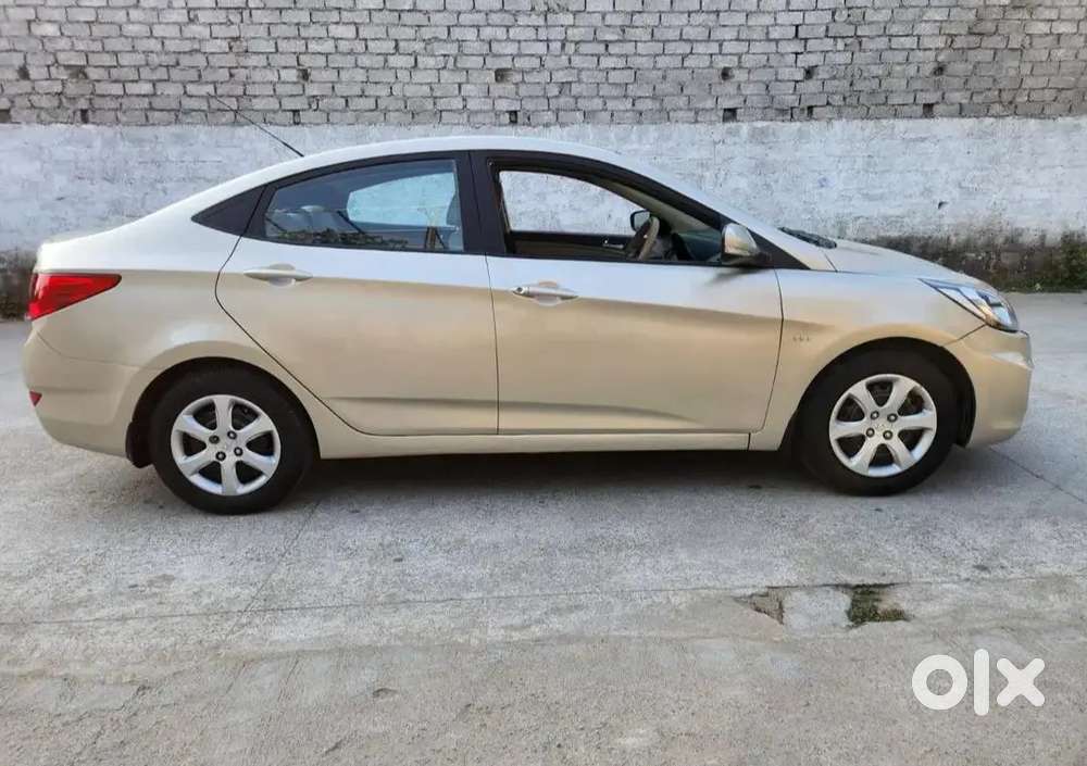 Hyundai Verna 2012 Petrol 85000 Km Driven