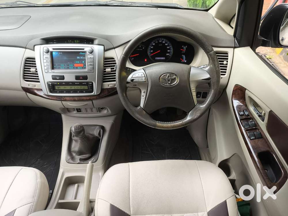 Toyota Innova 2.5 Vx 7 Str Bs-iii, 2012, Diesel