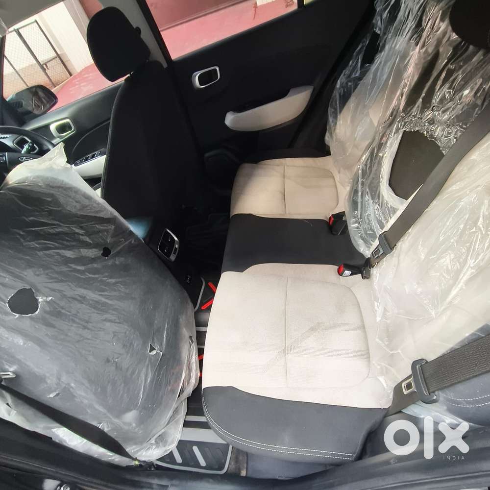 Hyundai Venue Sx, 2024, Petrol