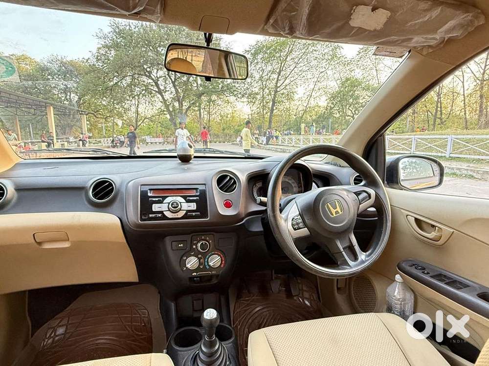 Honda Brio 2013 Petrol Well Maintained