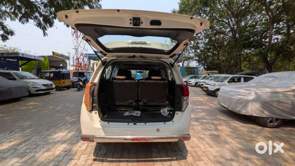 Toyota Innova Crysta [2020-ongoing] 2.7 Gx Mt 7 Str, 2023, Diesel