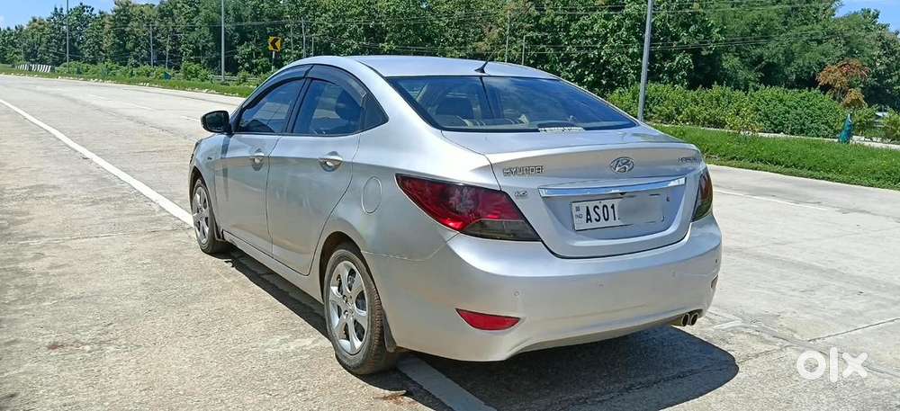 Hyundai Verna 2011 80000 Km Driven