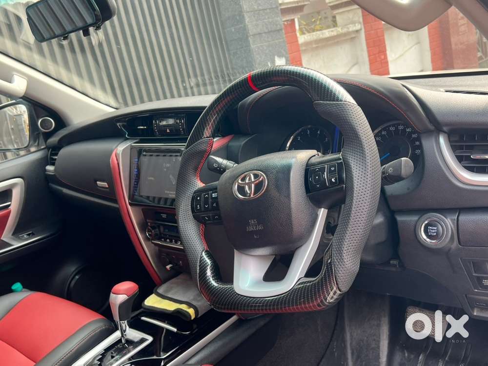 Toyota Fortuner 2017 Diesel 137000 Km Driven