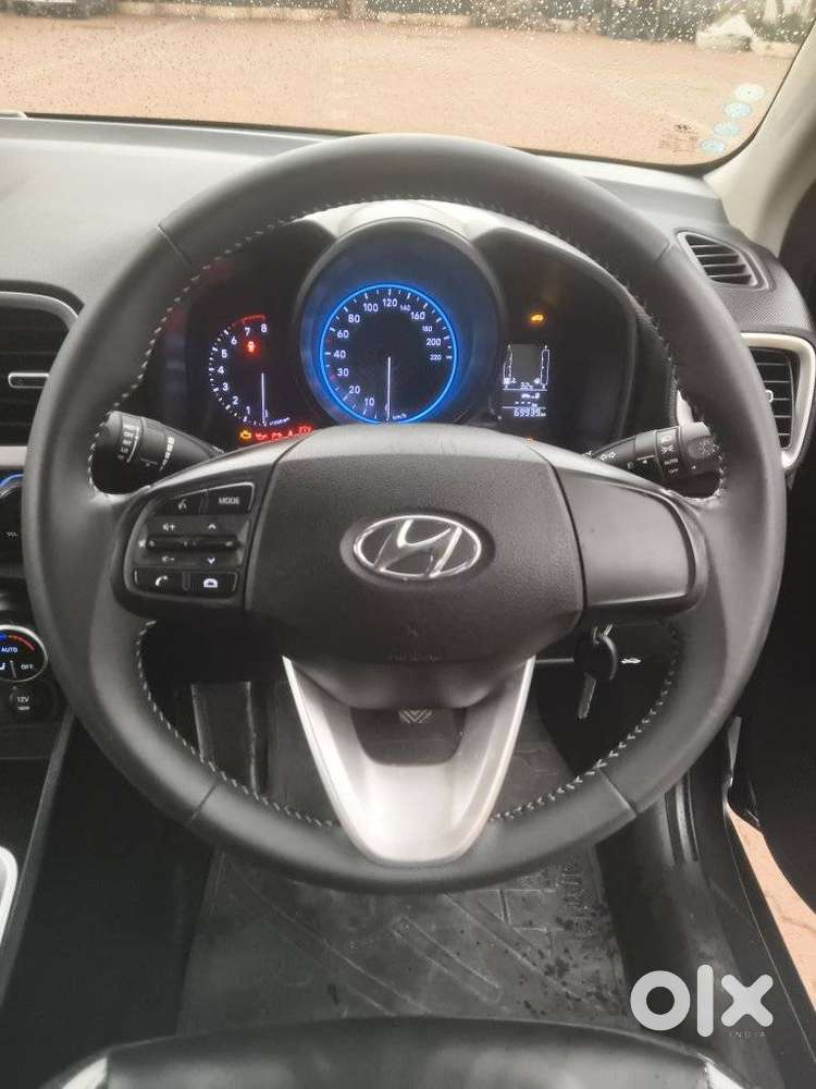 Hyundai Venue 1.2 S Plus, 2020, Petrol