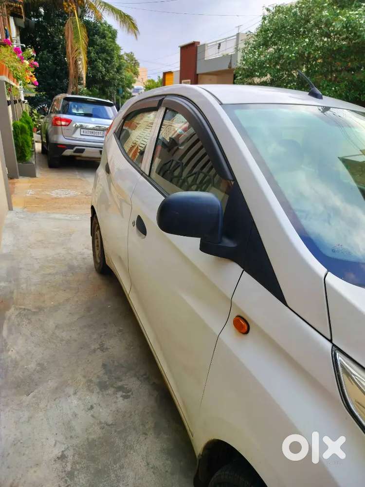 Hyundai Eon 2017 Petrol 51200 Km Driven, Second Owner