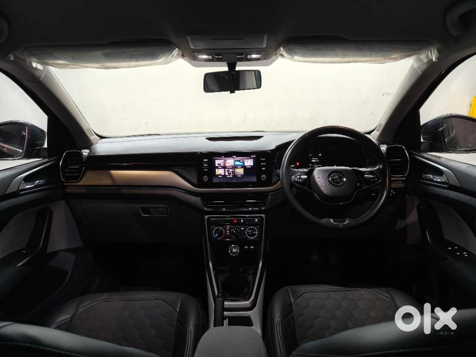 Skoda Kushaq 1.0 Tsi Ambition, 2022, Petrol