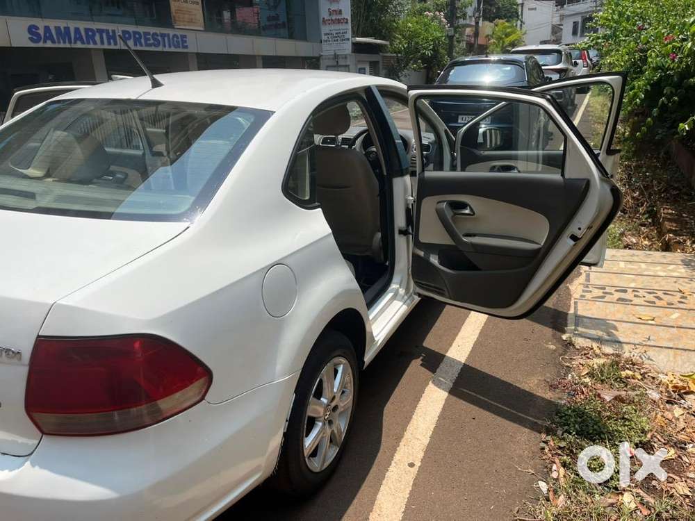 Volkswagen Car 2011 Petrol