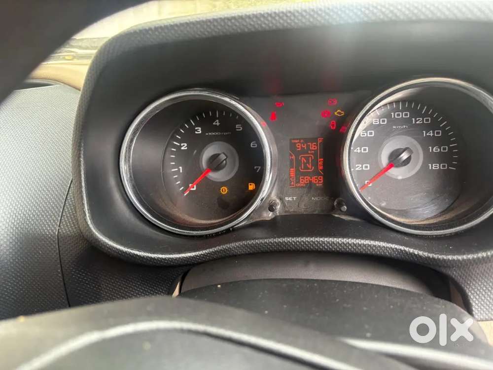 Mahindra Tuv 300 2016