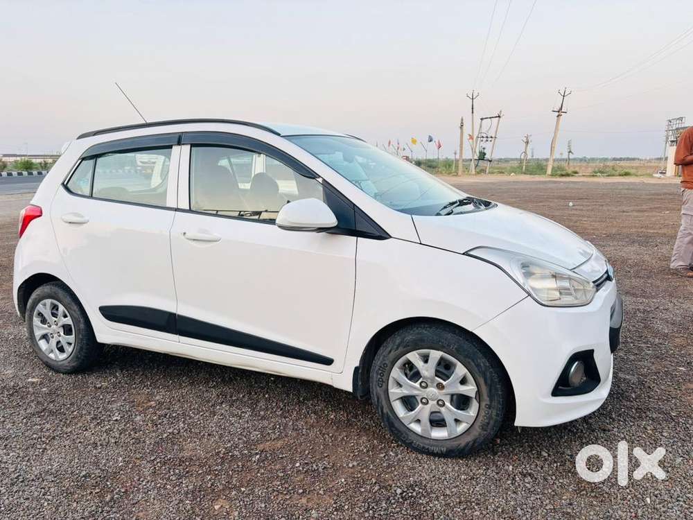 Hyundai Grand I10 2015 Diesel Well Maintained