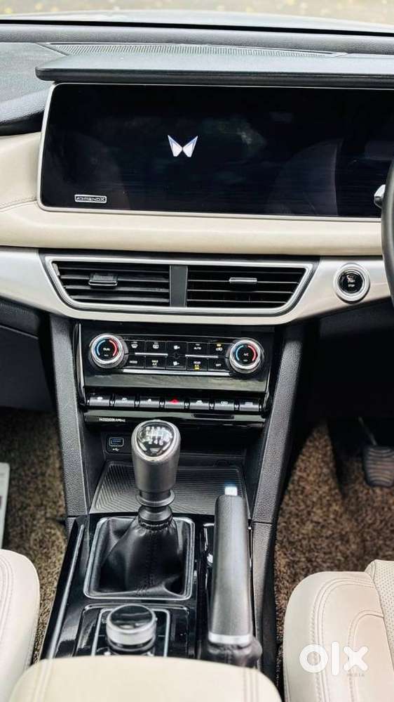 Mahindra Xuv700 2.2 Ax 7 Diesel Mt Str, 2023, Diesel