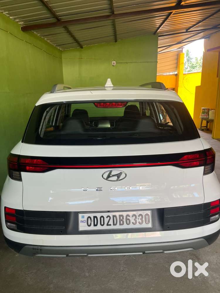Hyundai Venue Petrol 2025