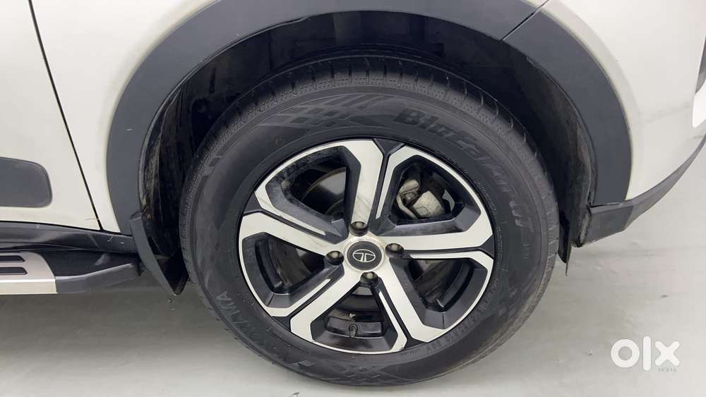 Tata Nexon 1.5 Revotorq Xza Plus S Amt, 2021, Petrol