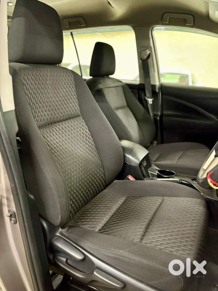 Toyota Innova Crysta 2.8 Gx At 8s, 2017, Diesel
