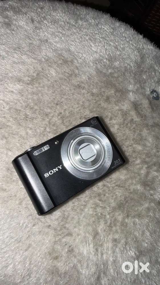 Sony Cybershot w810 digital camera digi cams