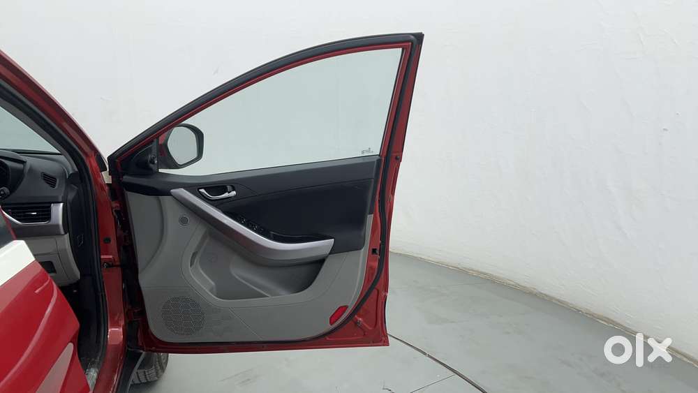 Tata Nexon 1.2 Revotron Xz Plus, 2018, Petrol