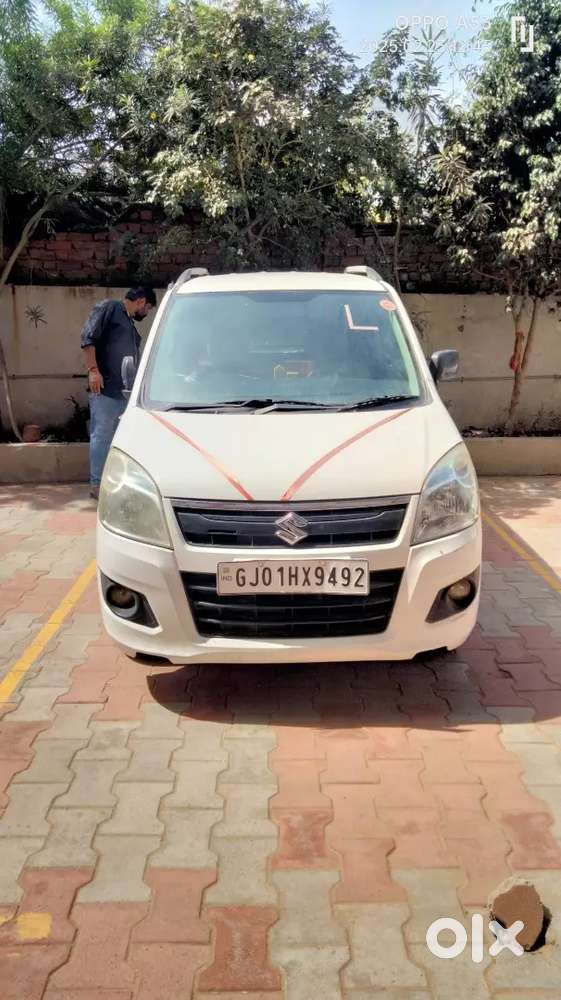 Touch Screen And 2 Power Windows And Plus Cng