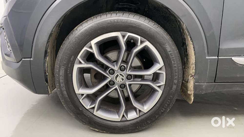 Skoda Kushaq Style 1.0l Tsi At, 2022, Petrol