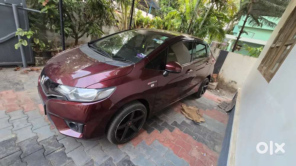 Honda Jazz 2016 Diesel 43000 Km Driven Well Maintained