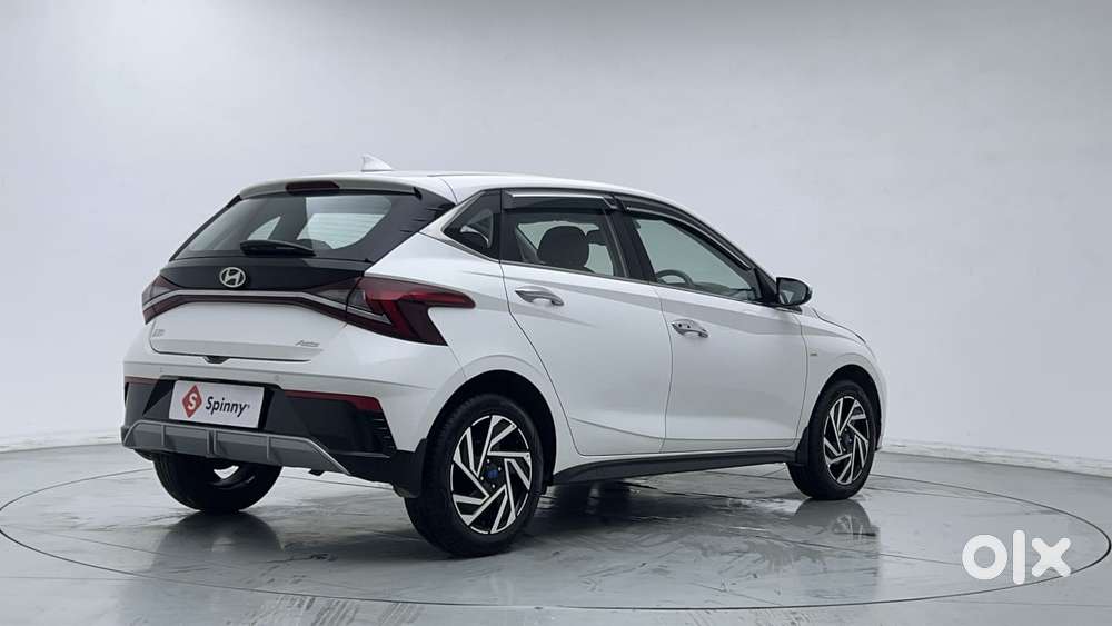 Hyundai New I20 1.2 Asta (o) Ivt, 2024, Petrol