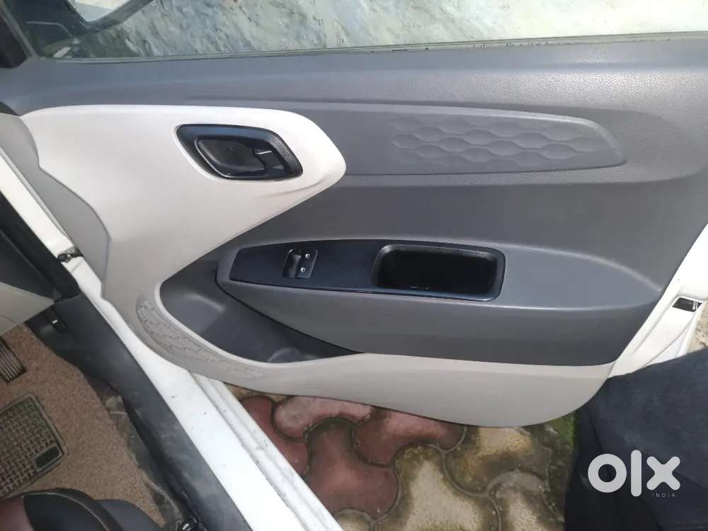 Hyundai Aura 2021 Petrol Manual First