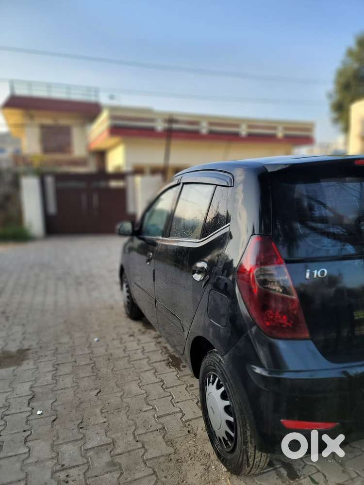 Hyundai Automatic Car 2013 I10 Sportz