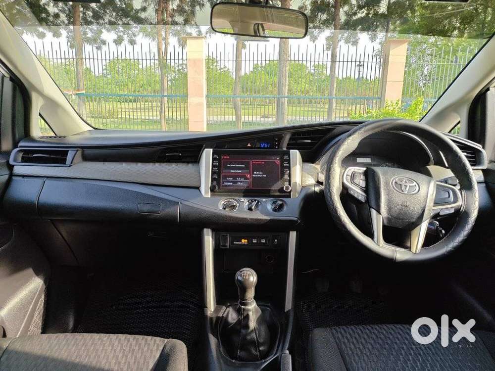 Toyota Innova Crysta 2.4 G Mt, 2022, Diesel