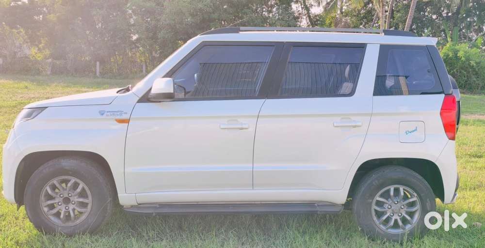 Mahindra Tuv 300 T10, 2018, Diesel