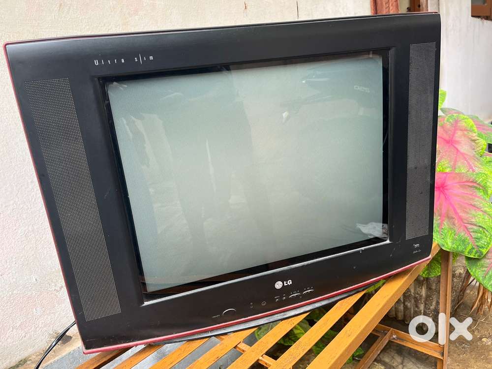 Selling my [Retro LG CRT TV] &ndash; Working