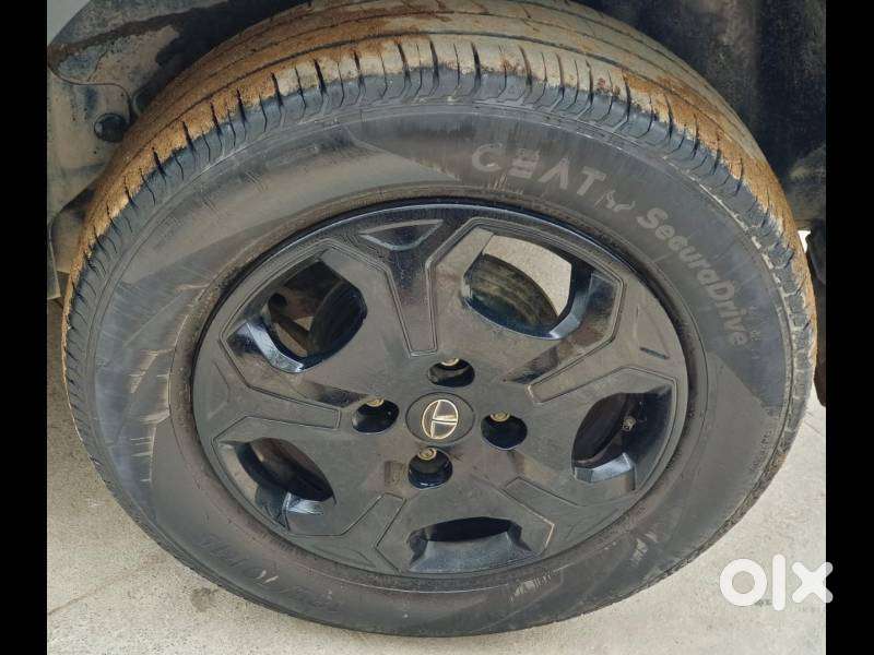 Tata Punch Accomplished, 2021, Petrol