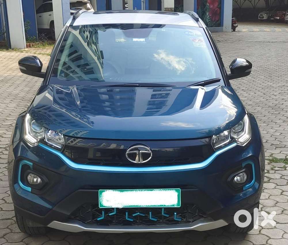 Tata Nexon Ev Xz Plus Lux (sunroof)