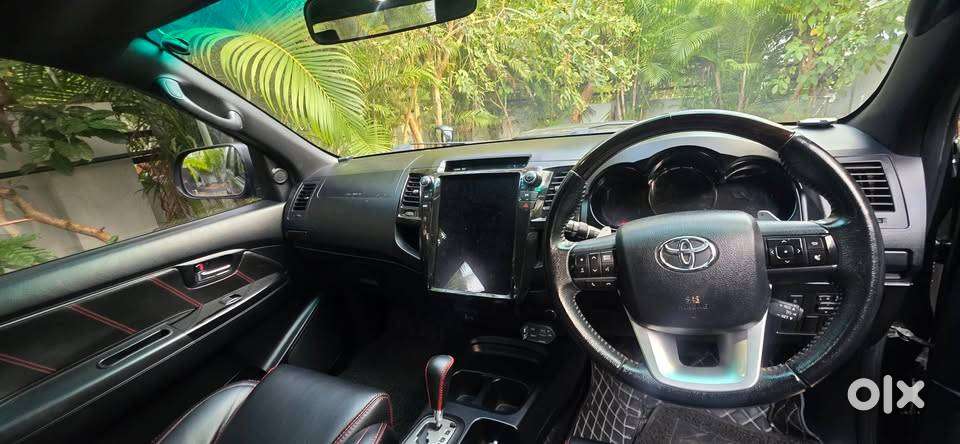 Toyota Fortuner Diesel 2012