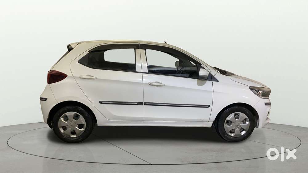 Tata Tiago 1.05 Revotorq Xt Option, 2021, Petrol