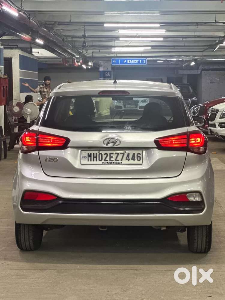Hyundai Elite I20 1.2magna Executive At, 2018, Petrol