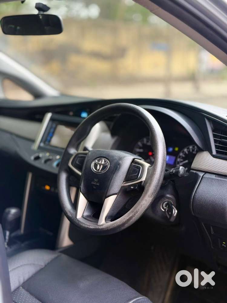 Toyota Innova Crysta G 8 Str, 2017, Petrol