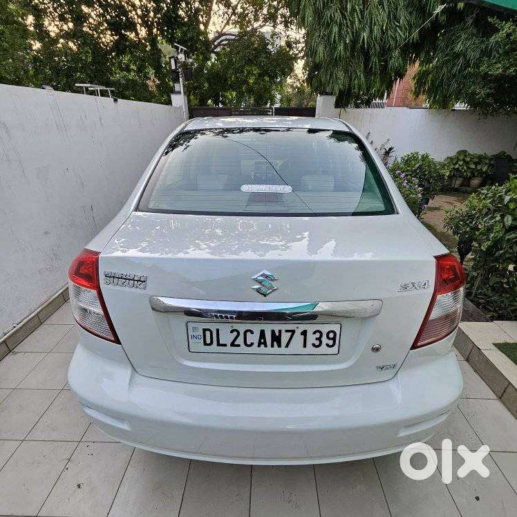 Maruti Suzuki Sx4 Vxi Bsiv, 2011, Petrol