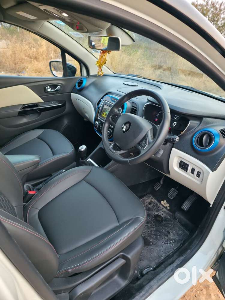 Renault Captur Platine Dual Tone Petrol, 2020, Petrol