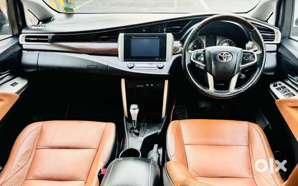 Toyota Innova Crysta 2.8 Zx At 7 Seater, 2017, Diesel