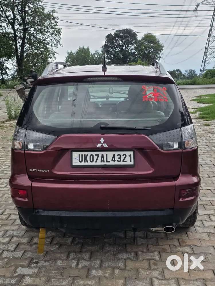 Mitsubishi Outlander 4x4 Automatic Validity 2031 Tak