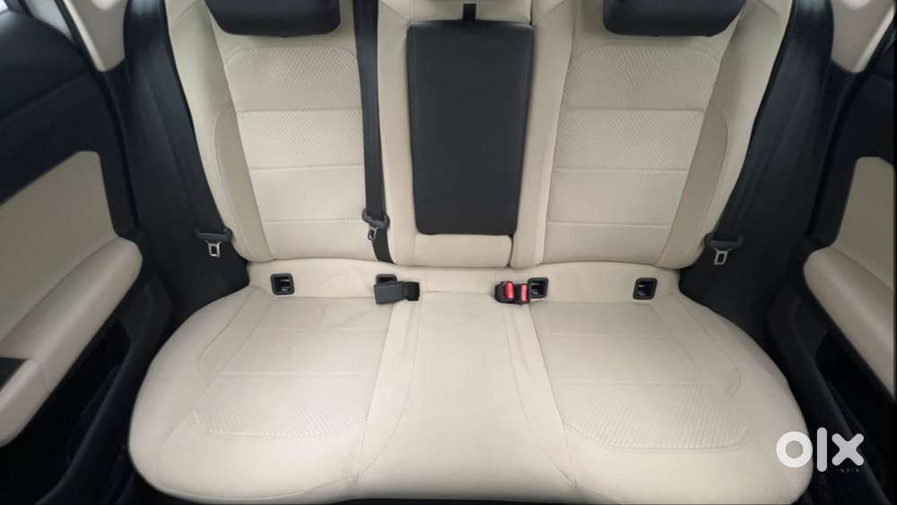 Volkswagen Virtus Highline Plus 1.0 Tsi At, 2023, Petrol